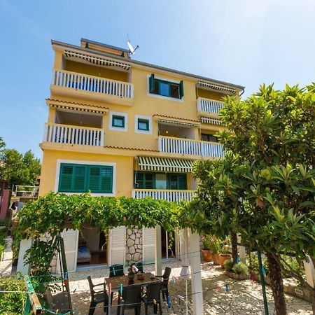 Apartments Neno Crikvenica Kültér fotó
