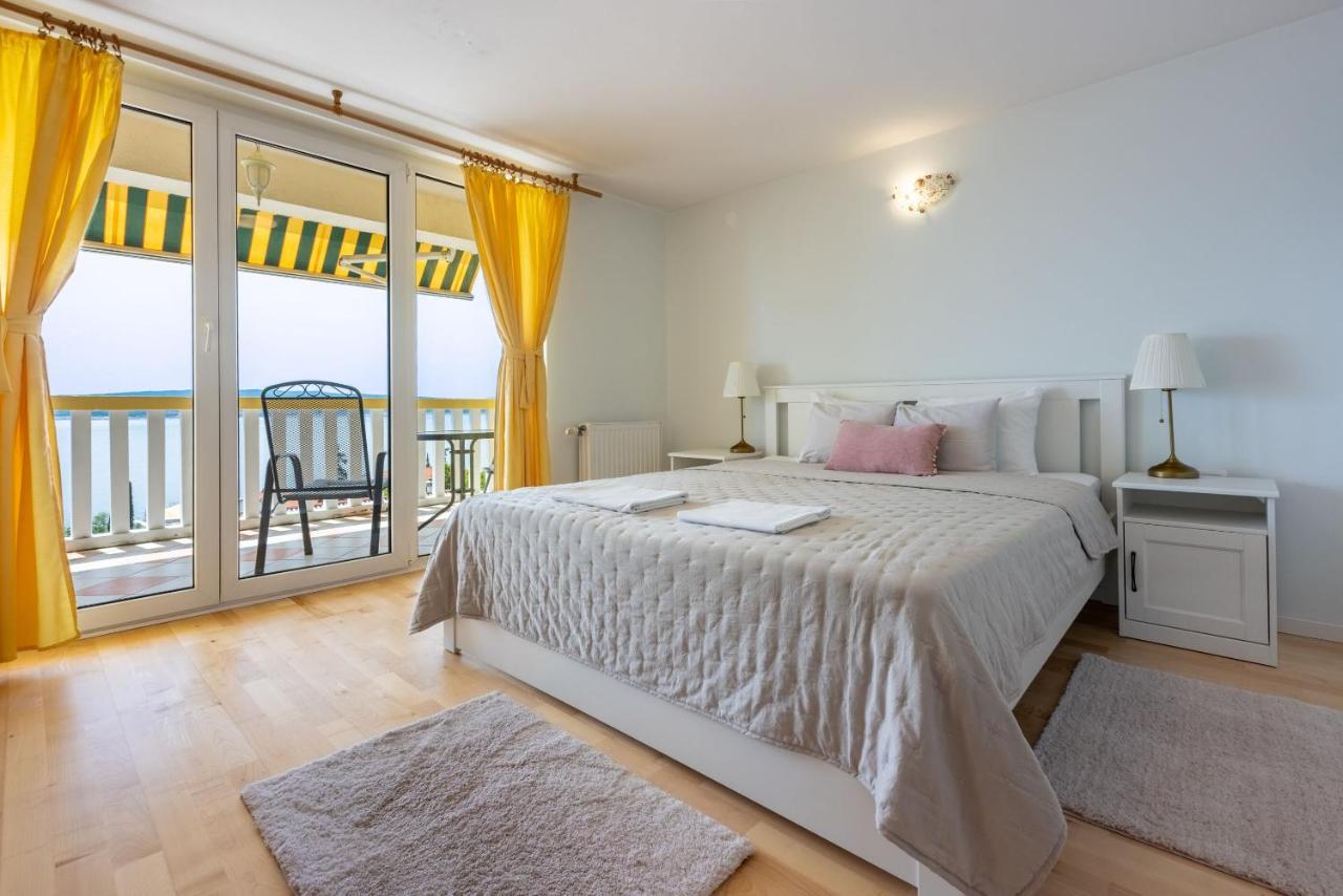Apartments Neno Crikvenica Kültér fotó