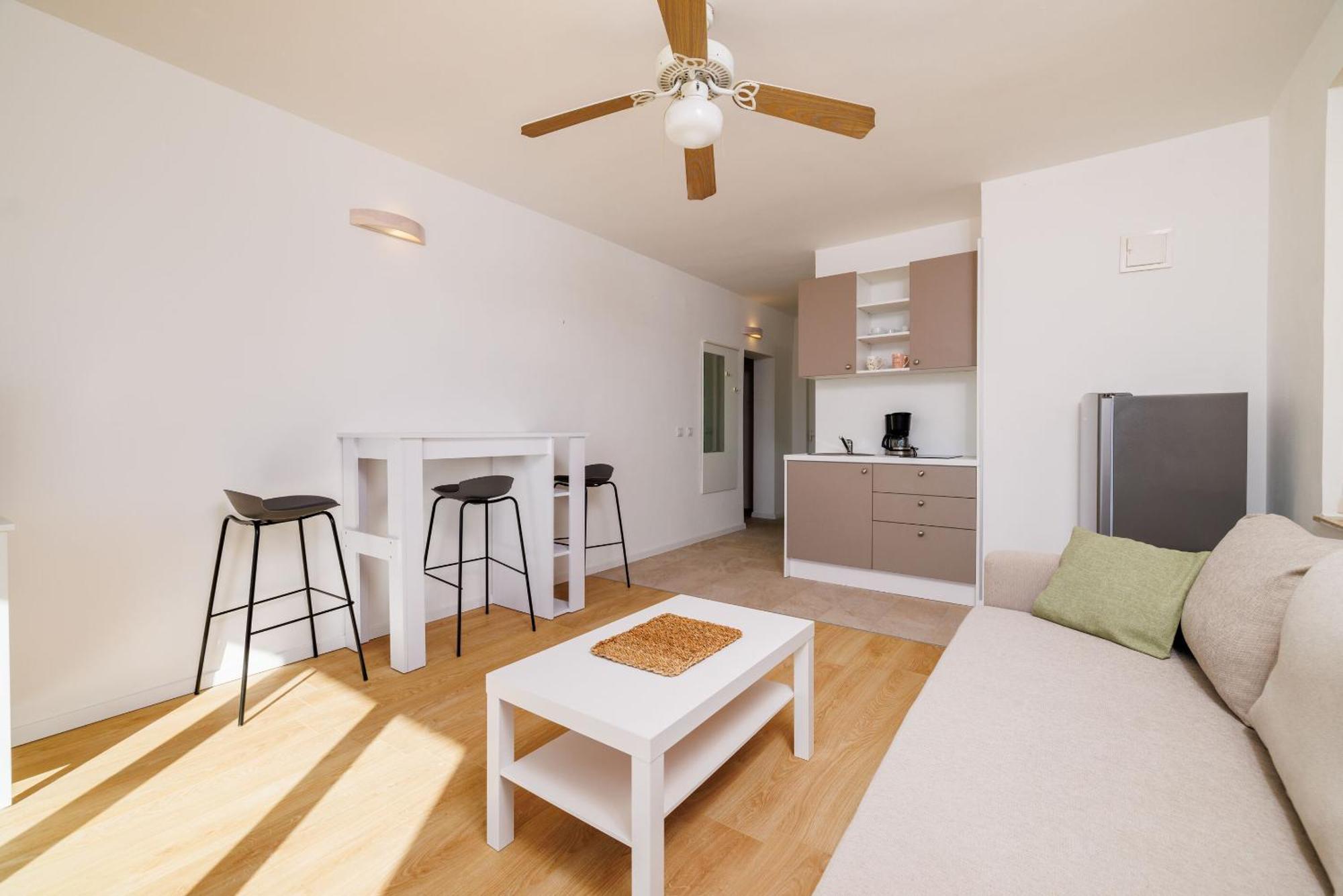 Apartments Neno Crikvenica Kültér fotó