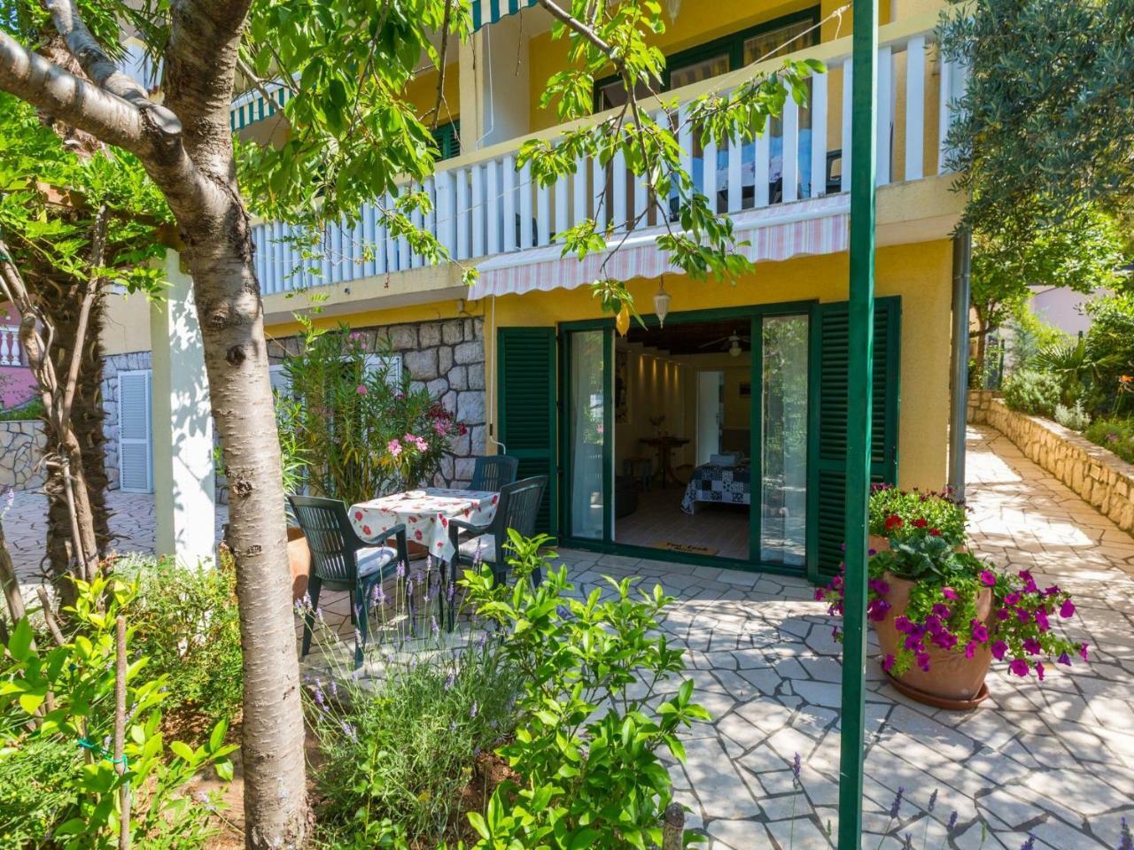 Apartments Neno Crikvenica Kültér fotó