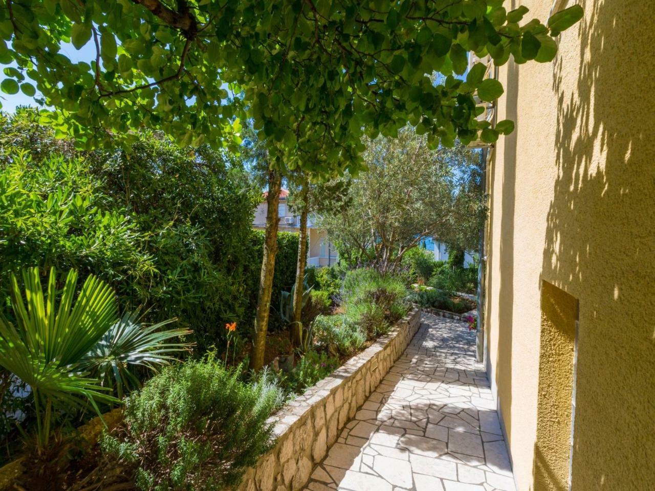 Apartments Neno Crikvenica Kültér fotó